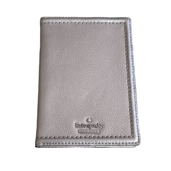KATE SPADE ♠️ Passport Holder
